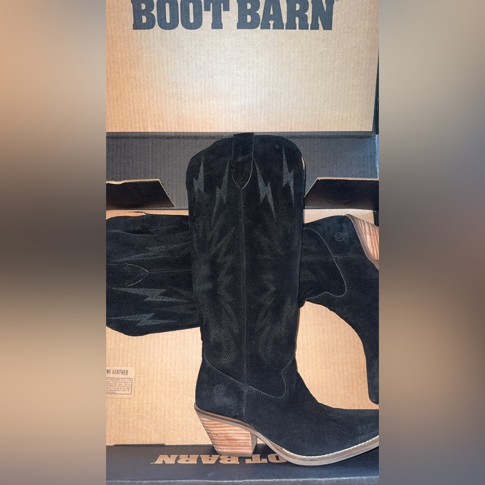 Dingo Black and Leather Suade Cowgirl Boots - Picture 3 of 7
